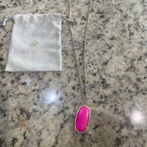 Kendra Scott necklace
